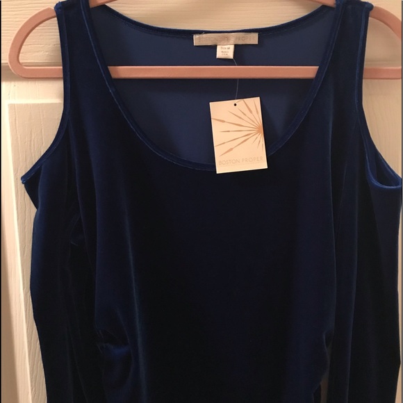 Beautiful velvet top - Picture 3 of 7